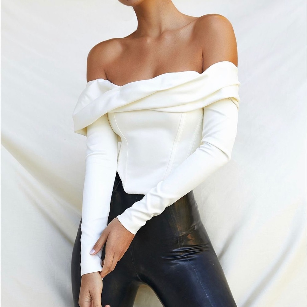 House of CB ‘Evita’ Ivory Satin Off Shoulder Draped Corset NWOT